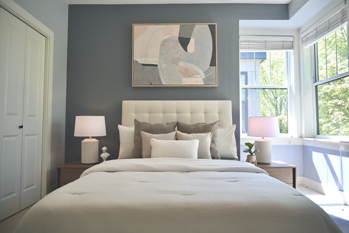 Bedroom staged by Top Staging And Design at the Issaquah project