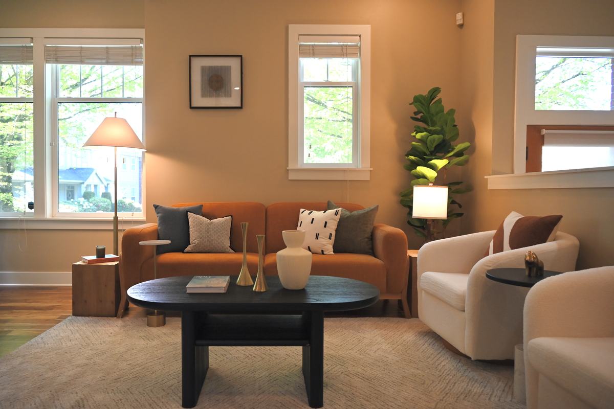 Living room staged by Top Staging And Design at the Issaquah project